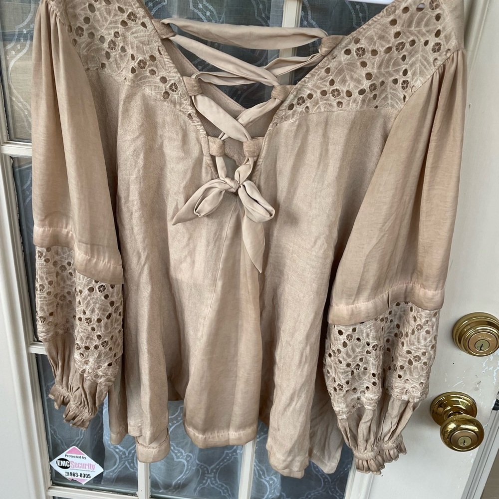 🤎 American Threads Hazel Nut Peasant Blouse w/ Eyelet – Size M